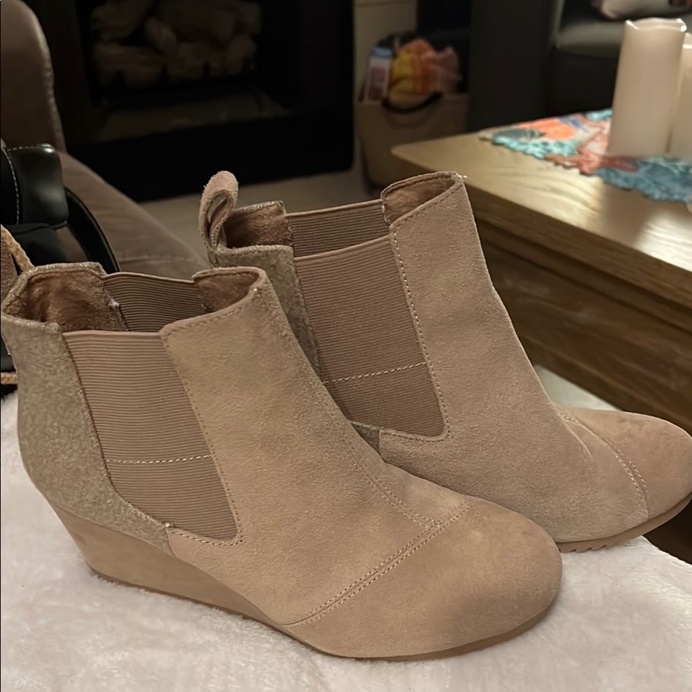 Toms Tan Suede Ankle Boots